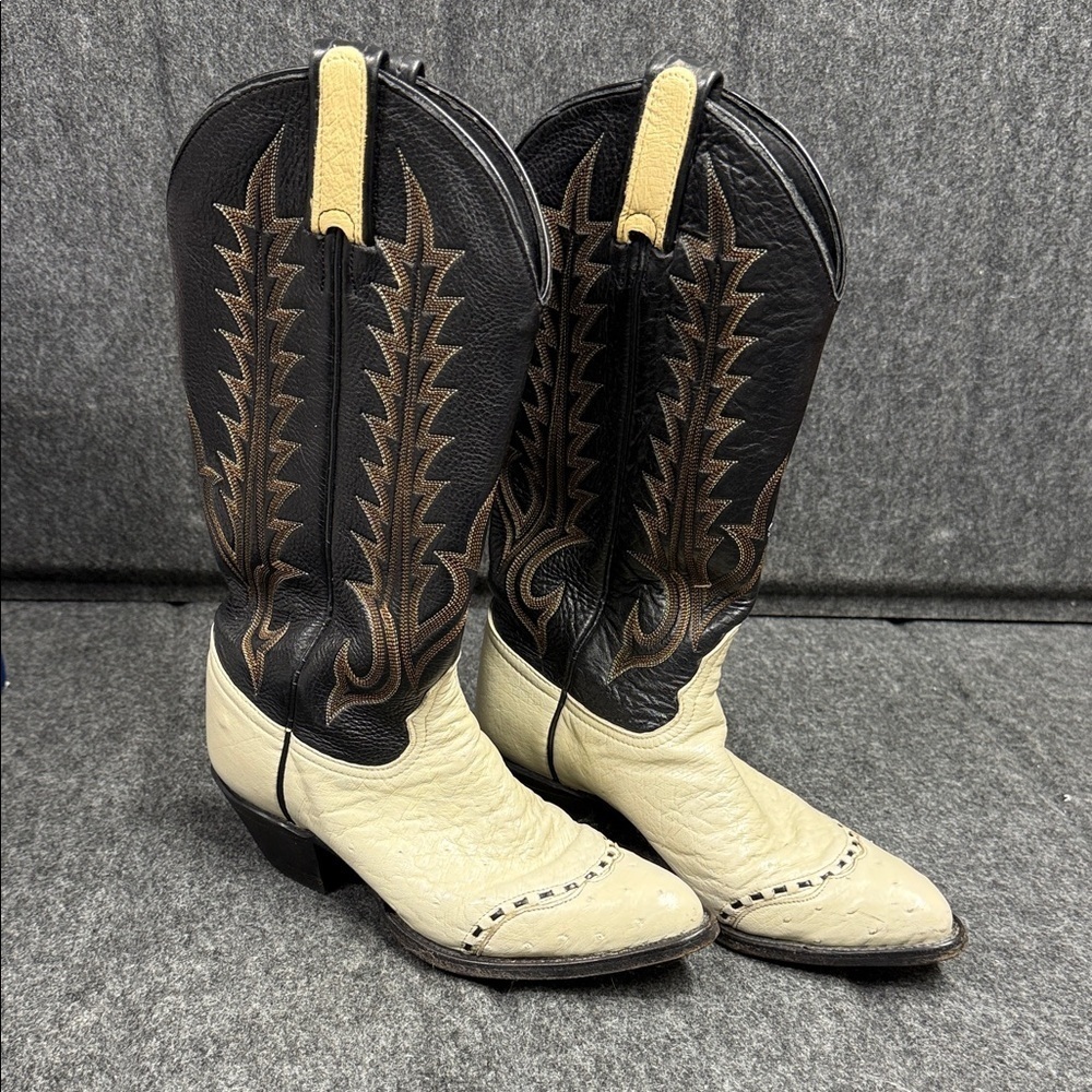 Tony Lama woman’s Vintage ostrich Black and Cream Heeled Boots